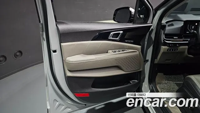 Kia Carnival 4th Gen — Фото автомобиля 13