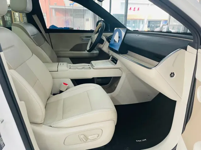 Toyota BoZhi 3X — Фото автомобиля 14