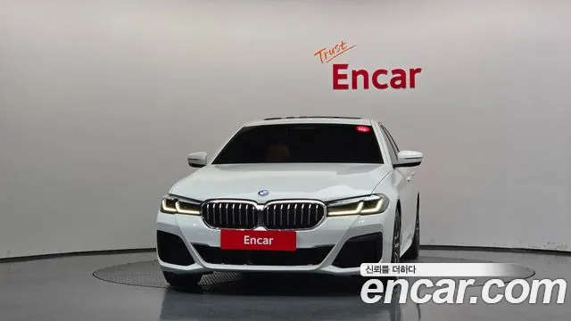 BMW 5 Series G30 — Фото автомобиля 3