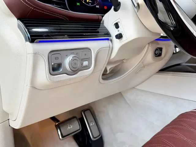 Mercedes-Benz Maybach GLS — Фото автомобиля 11