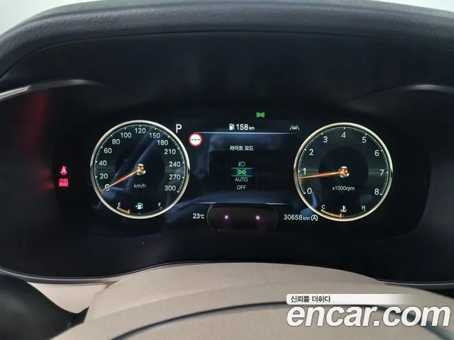 Genesis G70 New — Фото автомобиля 11