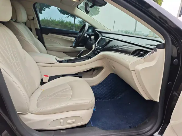 Buick LaCrosse — Фото автомобиля 8