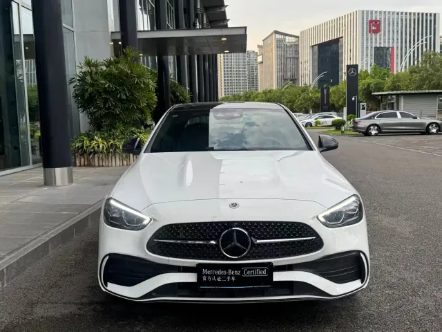 Mercedes-Benz C-Class — Фото автомобиля 2