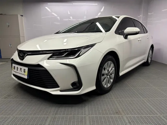 Фотография автомобиля — Toyota Corolla