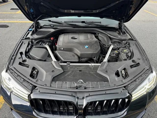 BMW 5 Series — Фото автомобиля 13