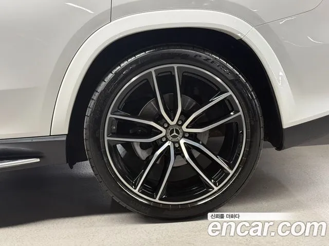 Mercedes-Benz GLS-Class — Фото автомобиля 5