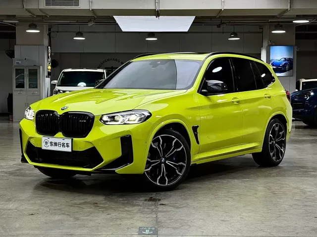 Фотография автомобиля — BMW X3 M