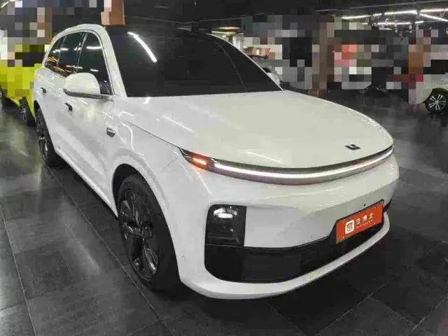 Фотография автомобиля — Li Auto L6