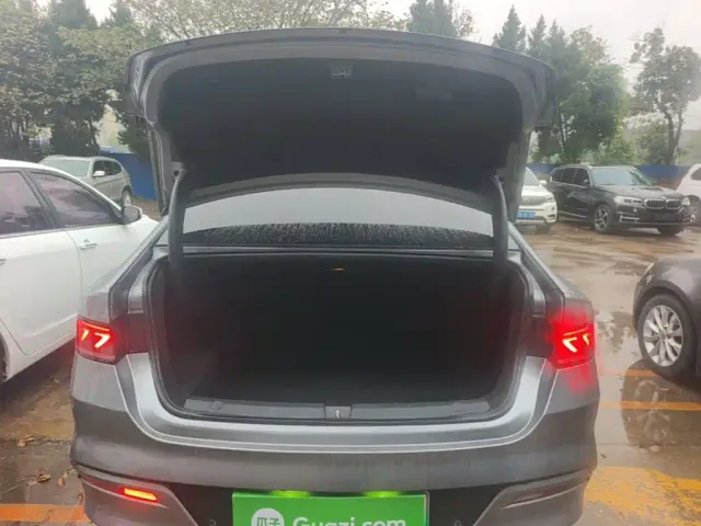 BYD Qin PLUS — Фото автомобиля 18
