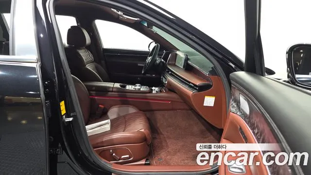 Genesis G90 Бензин 3.5 Turbo e-S/C AWD LWB — Фото автомобиля 12