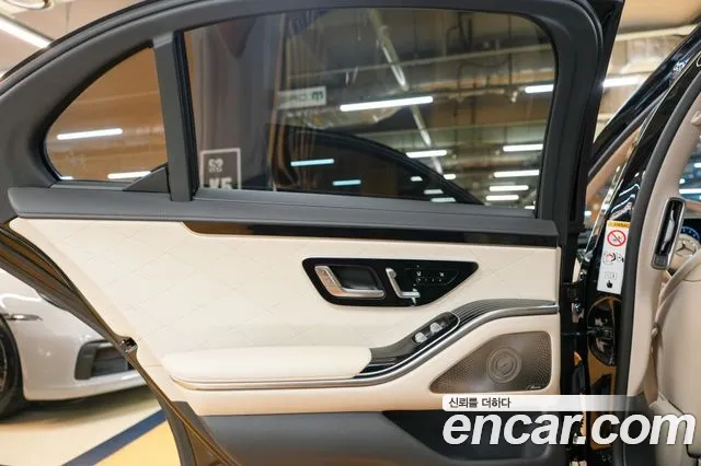 Mercedes-Benz S-Class — Фото автомобиля 15