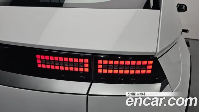 Hyundai Ioniq5 Ioniq5 Long Range AWD — Фото автомобиля 22