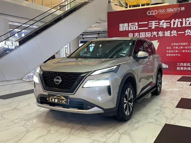 Фотография автомобиля — Nissan X-Trail