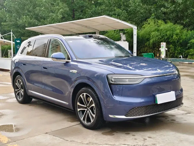 Aito M7 — Фото автомобиля 11