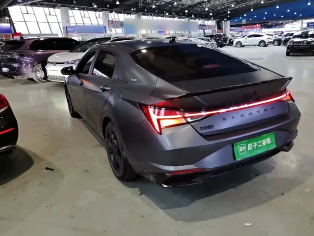 Hyundai Elantra — Фото автомобиля 4