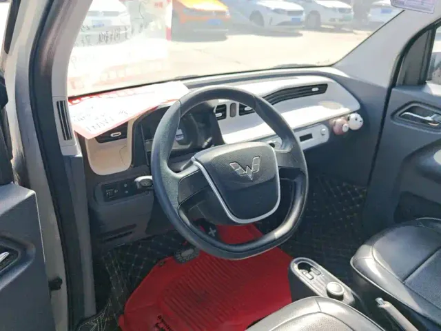 Wuling Hongguang Mini EV — Фото автомобиля 15