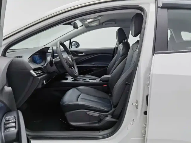 Buick Velite 6 — Фото автомобиля 10