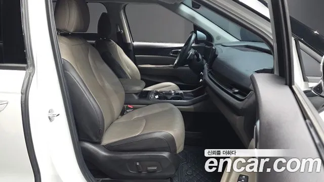 Kia Carnival Generation 4 — Фото автомобиля 16