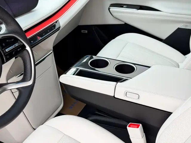 Buick Buick GL8 New Energy 2024 Landglory Luxury Edition 7-Seater — Фото автомобиля 4