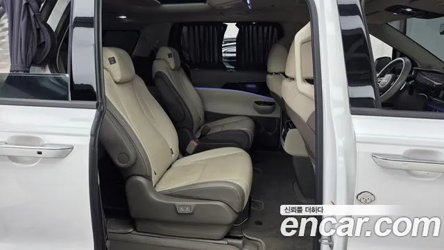 Kia Carnival Generation 4 — Фото автомобиля 18