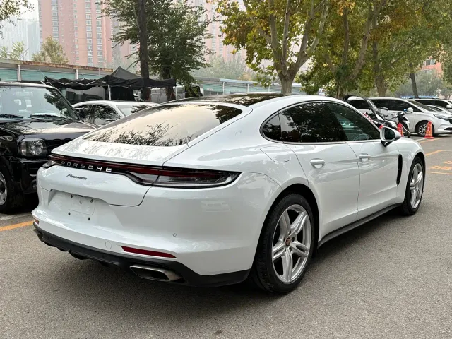 Porsche Panamera — Фото автомобиля 4
