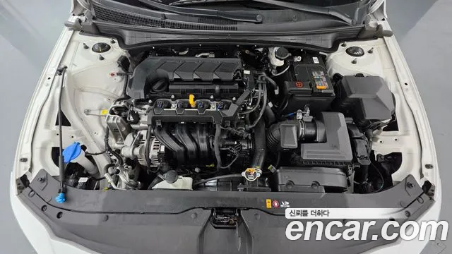 Hyundai Avante — Фото автомобиля 9