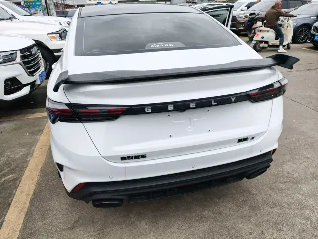 Geely Binrui — Фото автомобиля 15