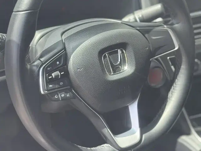Honda Accord — Фото автомобиля 14