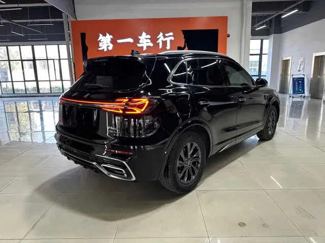 Hongqi HS5 — Фото автомобиля 3