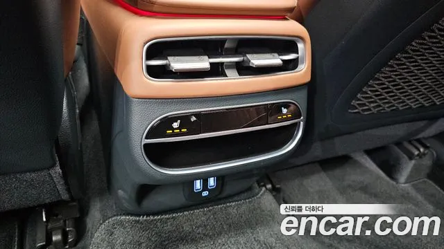 Genesis GV70 2.5T Бензин AWD — Фото автомобиля 19