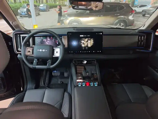 BYD FangChengBao Leopard 5 — Фото автомобиля 9