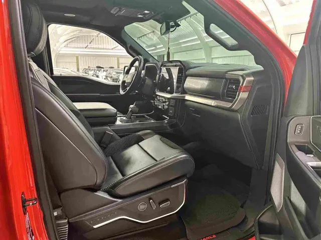 Ford F-150 Raptor — Фото автомобиля 16