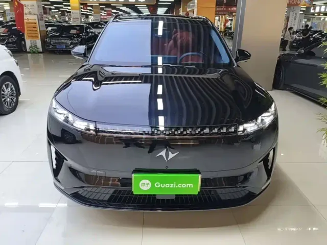 Dongfeng eπ 008 — Фото автомобиля 2