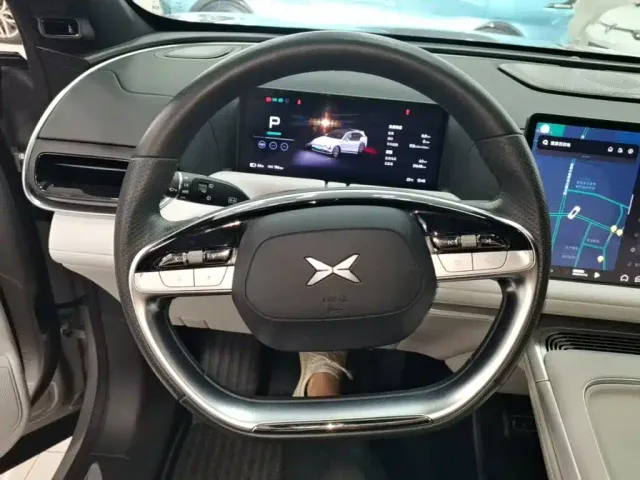 Xpeng G9 — Фото автомобиля 10