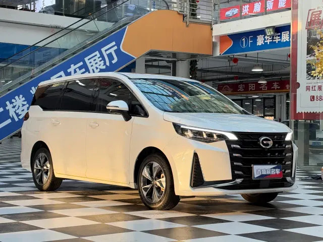 GAC Trumpchi M6 — Фото автомобиля 3