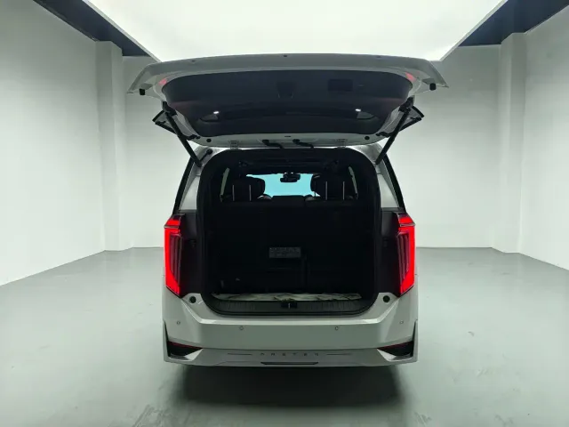 GAC Trumpchi Trumpchi M8 2023 Model Master Series 400T Flagship Edition — Фото автомобиля 9