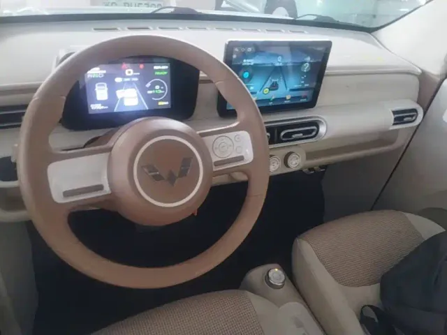 Wuling Hongguang Mini EV — Фото автомобиля 5