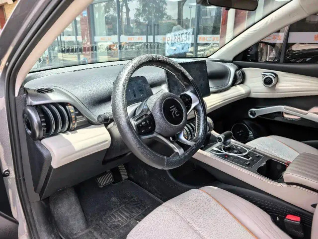 BYD Yuan PLUS — Фото автомобиля 12