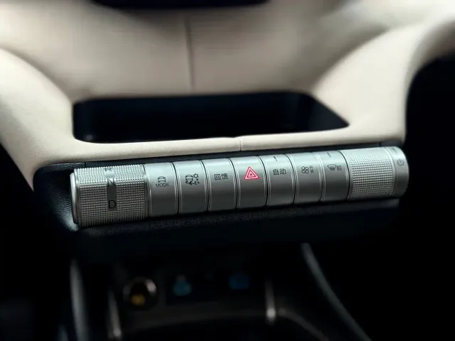BYD Dolphin — Фото автомобиля 16