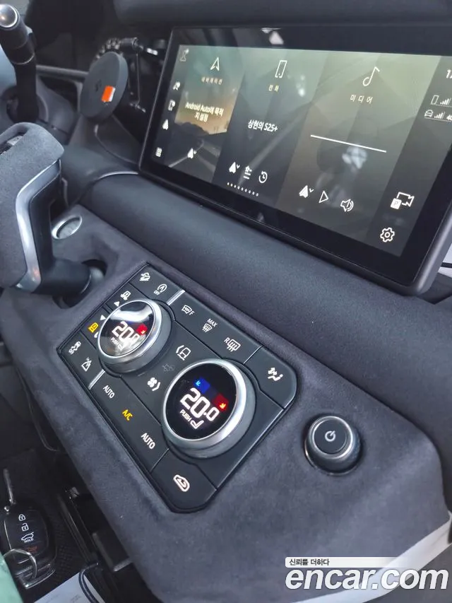 Land Rover Defender L663 — Фото автомобиля 9