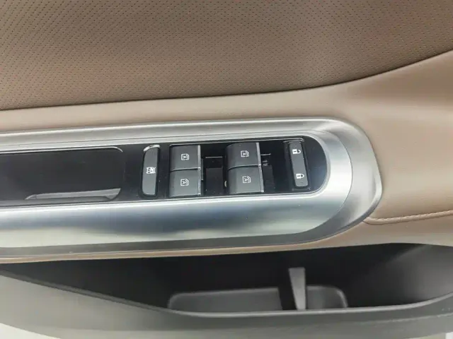 GAC Trumpchi E8 — Фото автомобиля 9
