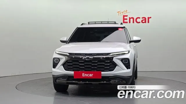 ChevroletGMDaewoo Trailblazer Новый Trailblazer 1.3 турбо 4WD — Фото автомобиля 3