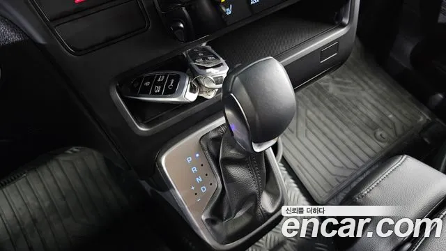 Hyundai Staria Staria Tourer 11 мест — Фото автомобиля 9