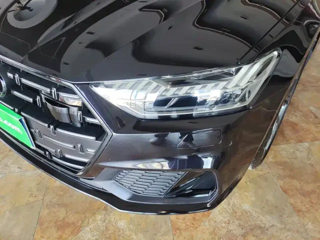 Audi A7L — Фото автомобиля 23