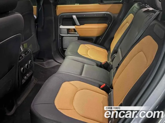 Land Rover Defender L663 — Фото автомобиля 8