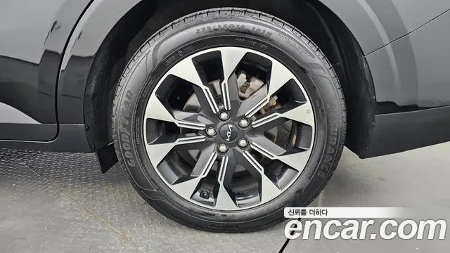 Kia Carnival Generation 4 — Фото автомобиля 6