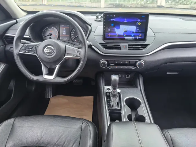 Nissan Teana — Фото автомобиля 10