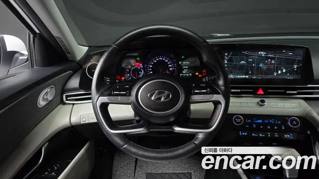Hyundai Avante CN7 — Фото автомобиля 13