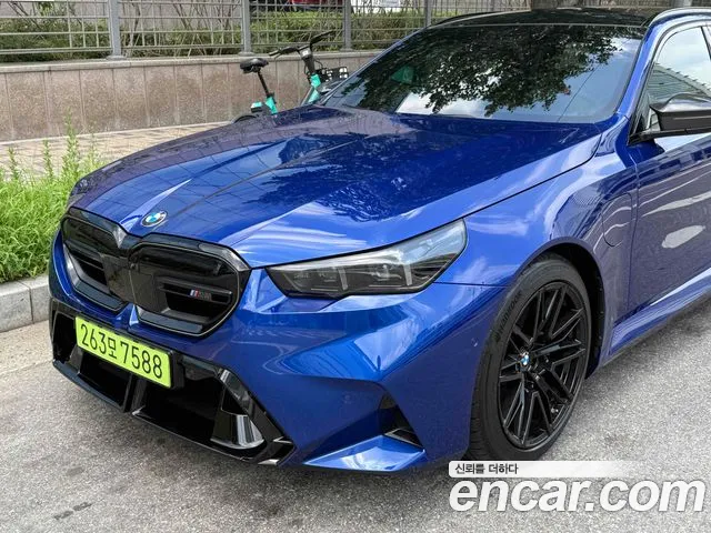 BMW M5 G90 — Фото автомобиля 3