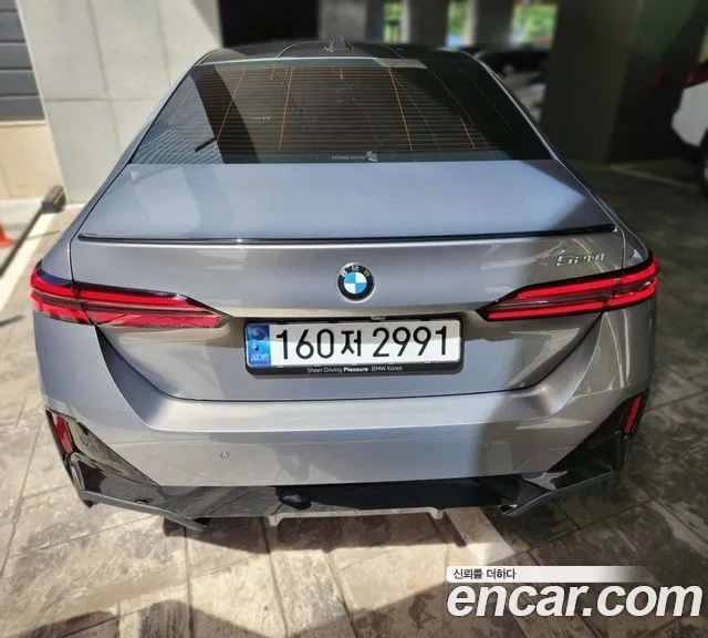 BMW 5-Series — Фото автомобиля 2